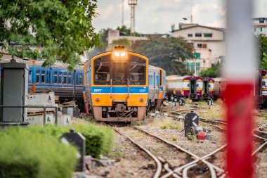 Tayland, Bangkok - 10 Ekim 2021: Hua Lamphong Tren İstasyonu veya Bangkok Tren İstasyonu 