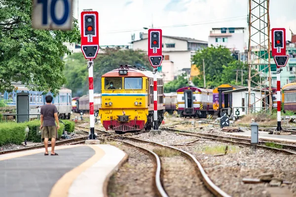 Thailand Bangkok Oktober 2021 Rails Treinen Hua Lamphong Railway Station — Stockfoto