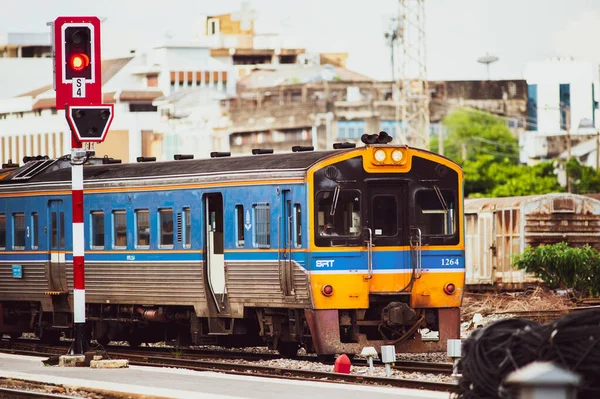 Thailand Bangkok Oktober 2021 Rails Treinen Hua Lamphong Railway Station — Stockfoto