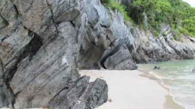 Doğada deniz manzarası çok güzel.