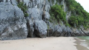Doğada deniz manzarası çok güzel.