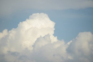 bulutlu güzel gökyüzü manzarası, boşluğu kopyala 