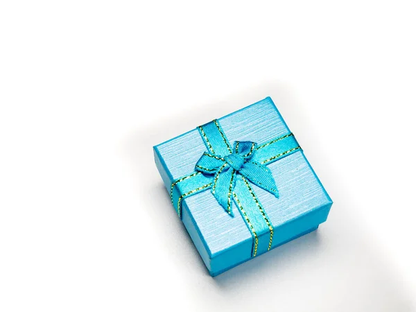 Scatola Regalo Blu Gli Amanti Sfondo Bianco Confezione Regalo Festival — Foto Stock