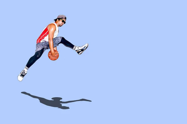 有球的篮球运动员 体育概念 — 图库照片