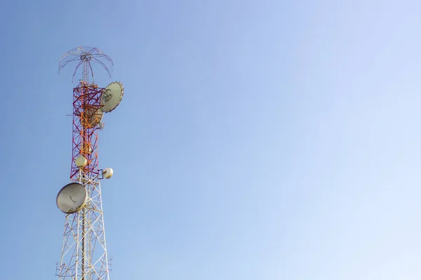 Large Communication Tower Background Sky Telephone Towers Space Content — Photo