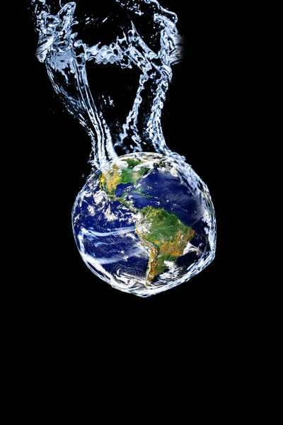 Falling Globe Has Water Splashing Concept Global Flooding Due Global — Stock Photo, Image