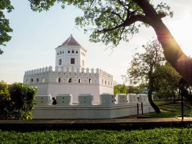 24 Şubat 2022 'de Bangkok' un Eski Kenti, Bangkok, Tayland turu sırasında çok güzel bir topçu kalesi..