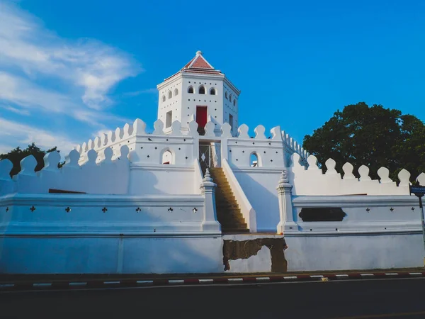 Hermosa Fortaleza Artillería Antigua Durante Recorrido Por Casco Antiguo Bangkok —  Fotos de Stock