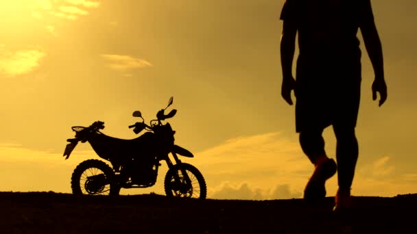 Man Silhouette Motocross Bike Vacation Concept Driving Motorcycle Travel Freely — Wideo stockowe