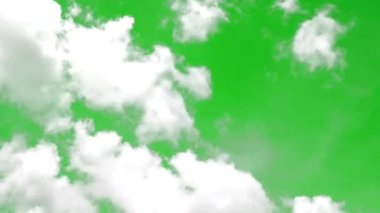 bulutlu yeşil gökyüzünün arkaplanı