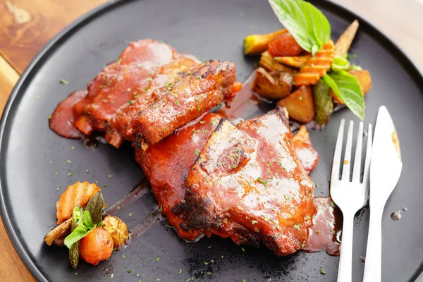 Grilled Pork Ribs Side Dishes Black Plate — ストック写真