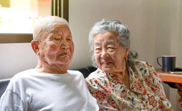 Lifestyle Asian Senior Couple Home Old Age Alzheimer Man His — Stockfoto