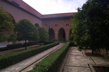 Zaragoza Kalesi eski anıt taşı