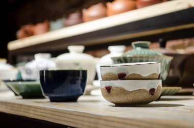 Çin çay seremonisi için kadehler. Ev gereçleri fotoğrafı.