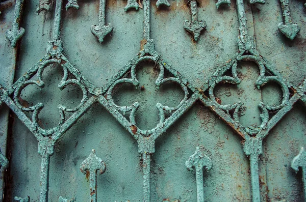 Patina Turkuaz Pas Ile Işlenmiş Klasik Metal Çitler Mimari Detayların — Stok fotoğraf