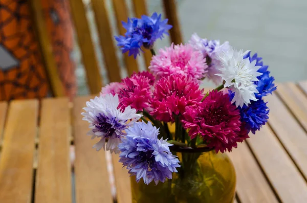 Cornflowers Colored Blue Pink Bouquet Brown Glass Bottle Nine Background — Foto Stock