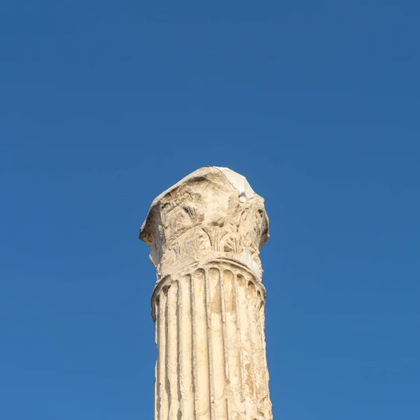 Atenas Grecia Noviembre 2021 Columnata Biblioteca Adriano Sitio Arqueológico Centro —  Fotos de Stock