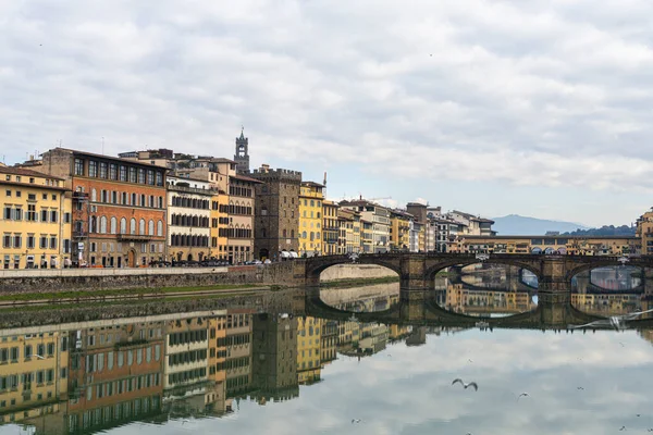 Florence Italië Januari 2022 Santa Trinita Brug Rivier Arno Een — Stockfoto