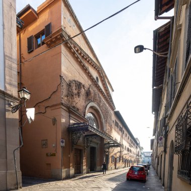 Floransa, İtalya. Ocak 2022. Şehrin tarihi merkezindeki Teatro della Pergola 'nın dış cephesi.