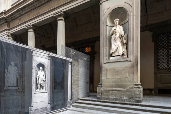 Florens Italien Januari 2022 Statyn Dante Alighieri Kontoret Torget Stadens — Stockfoto