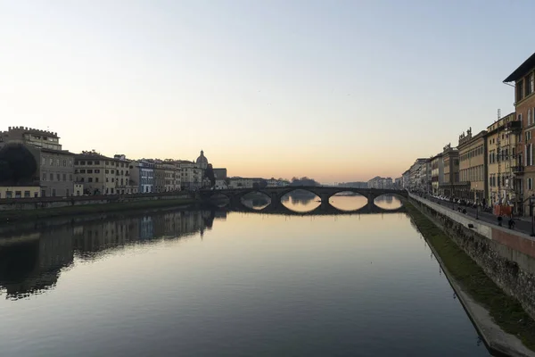 Florencja Włochy Styczeń 2022 Widok Ponte Alla Carraia Most Nad — Zdjęcie stockowe