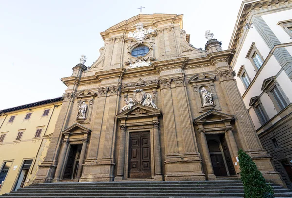 イタリアのフィレンツェ 1月2022 市内中心部の教会サンティ ミケーレ ゲーターノの外部ビュー — ストック写真