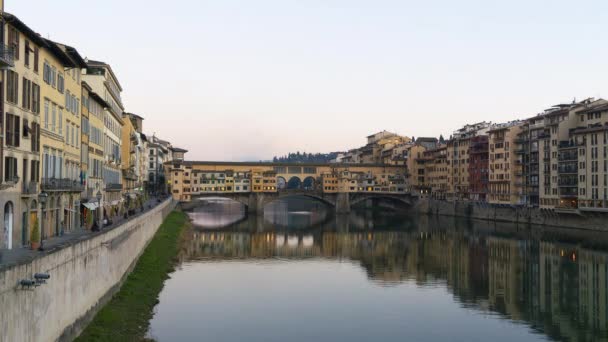 Florence Italy January 2022 Time Lapse View Ponte Vecchio Bridge — Stock Video