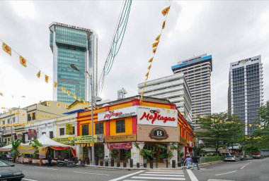 Kuala Lumpur 'da bir caddedeki dekorasyon manzarası