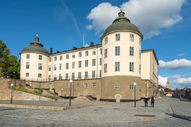 Stockholm, İsveç. Eylül 2019. Gamla Stan Adası 'ndaki Svea Temyiz Mahkemesi manzarası.