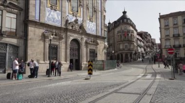 Porto, Portekiz. Mart 2022 Santo Antnio dos Congregados Kilisesi şehir merkezinde.