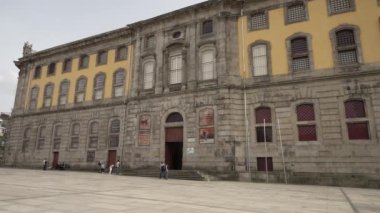 Porto, Portekiz. Mart 2022 'de Portekiz Fotoğraf Merkezi' nin şehir merkezindeki görüntüsü