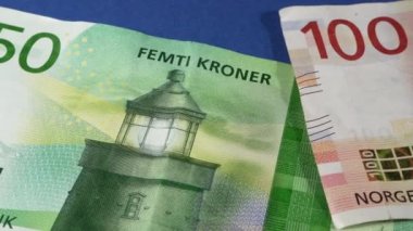 the flow of some Norwegian krone notes and coins
