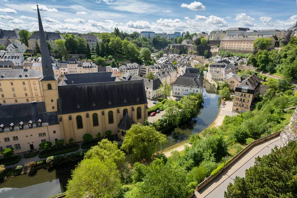 Luksemburg Maj 2022 Panoramiczny Widok Dzielnicę Grund Centrum Miasta — Zdjęcie stockowe