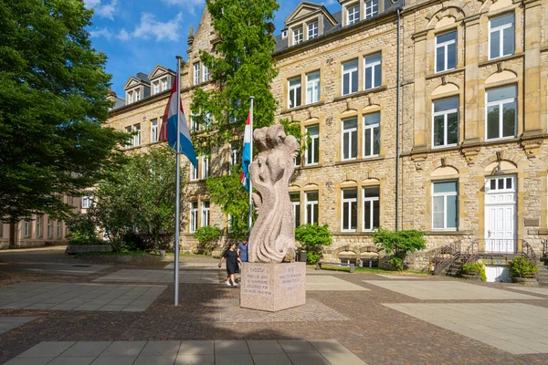 Luxembourg Mai 2022 Vue Monument Kadish Sur Une Petite Place — Photo