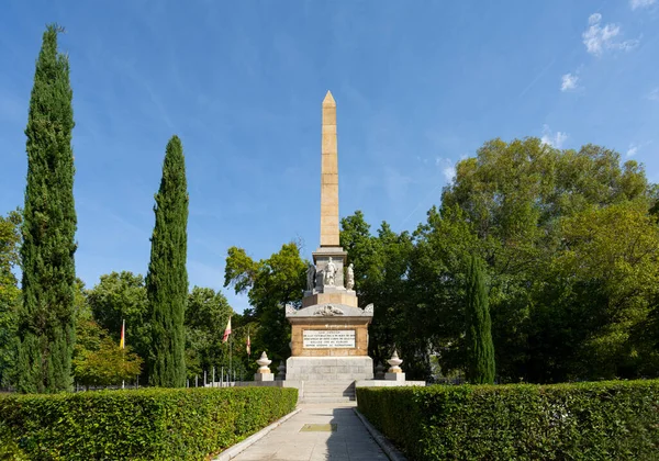스페인 마드리드 2022 도심에 광장에서 스페인의 타락을 기리는 기념비 — 스톡 사진
