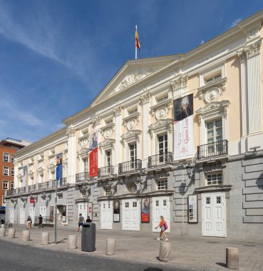 Madrid, İspanya, Eylül 2022 Şehir Merkezi 'ndeki Teatro Espanol binasının dış görüntüsü