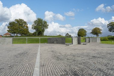 Kopenhag, Danimarka. Ekim 2022. 1948 'den sonra Danimarka Anıtı' nın şehir merkezindeki Kastellet Kalesi 'ndeki uluslararası faaliyetlerinin görüntüsü