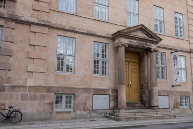 Kopenhag, Danimarka. Ekim 2022. Şehir merkezindeki Tıp Müzesi binasının dış görüntüsü.