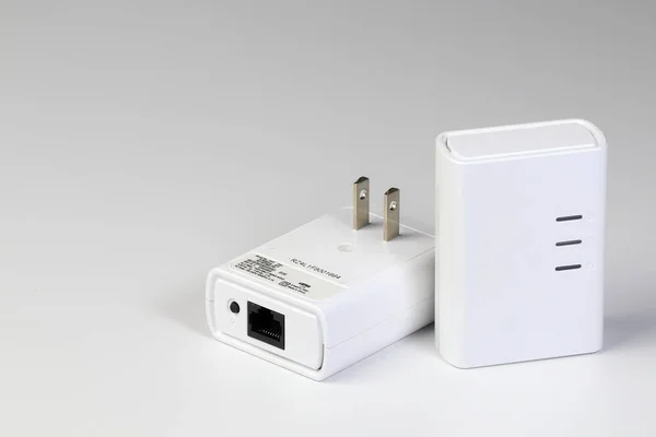 Par Adaptadores Powerline Dispositivo Para Suporte Ethernet Através Linha Energia — Fotografia de Stock