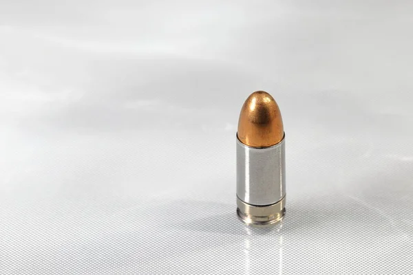 Bullet 9Mm Parabellum Fmj Full Metal Jacket Reflection Surface — Stockfoto