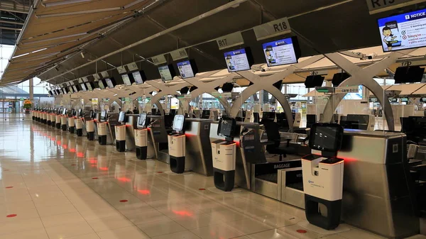 Empty Counter Check Self Baggage Drop Departure Hall Terminal Suvarnabhumi — Stockfoto