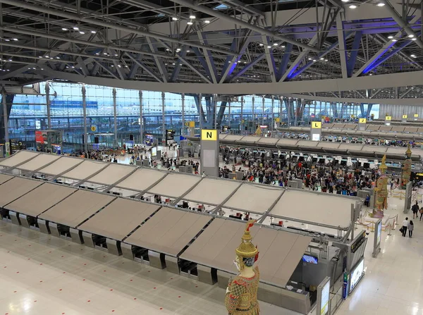 Vissa Incheckningsdisk Tom Avgång Hall Terminal Suvarnabhumi International Airport Grund — Stockfoto