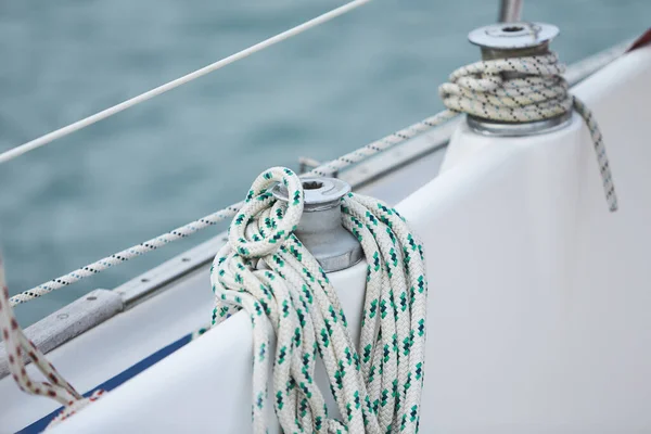 Winch Cuerdas Náuticas Velero Puerto —  Fotos de Stock