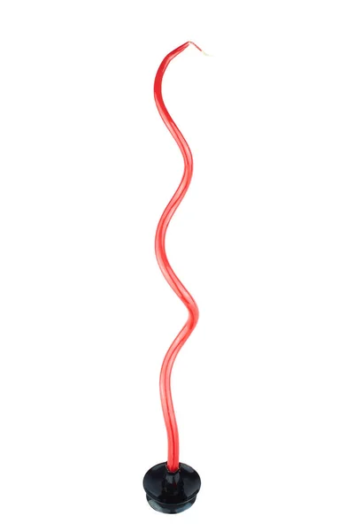 白色背景下隔离的红色弯曲螺旋蜡烛 — 图库照片