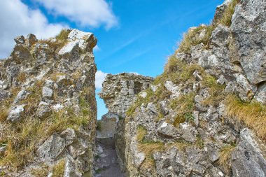 Dunamase Kalesi, İrlanda 'nın Portlaoise şehrinde bulunan tarihi bir binadır. Seyahat yeri simgesi.