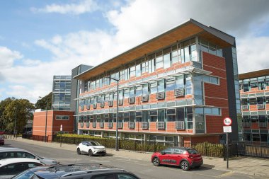 İrlanda 'da yeni yüksek apartmanlar. Konut mimarisi