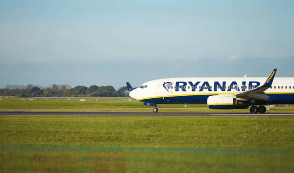 Dubli Irlanda 2021 Avião Ryanair Aeroporto Dublin Avião Comercial Jetliner Imagens Royalty-Free