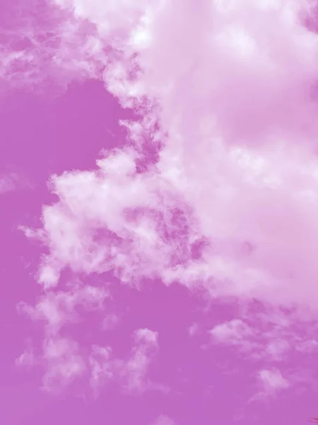 Nuvola Cielo Con Uno Sfondo Colore Viola — Foto Stock
