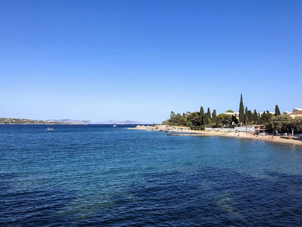 Yunanistan 'ın Spetses sahil şeridinde geleneksel mimari. - Stok fotoğrafı.