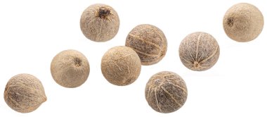 Düşen beyaz biber taneleri kırpma yolu ile beyaz arkaplanda izole